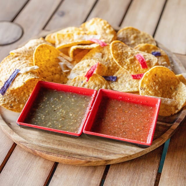 Smokin' Salsa Duo & Chips.